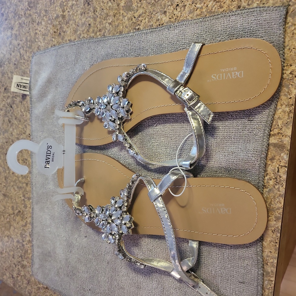 NEW DAVID'S BRIDAL BLING SANDALS